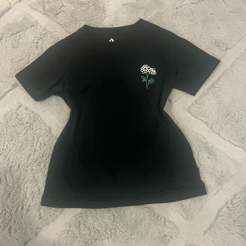 black flower converse t-shirt